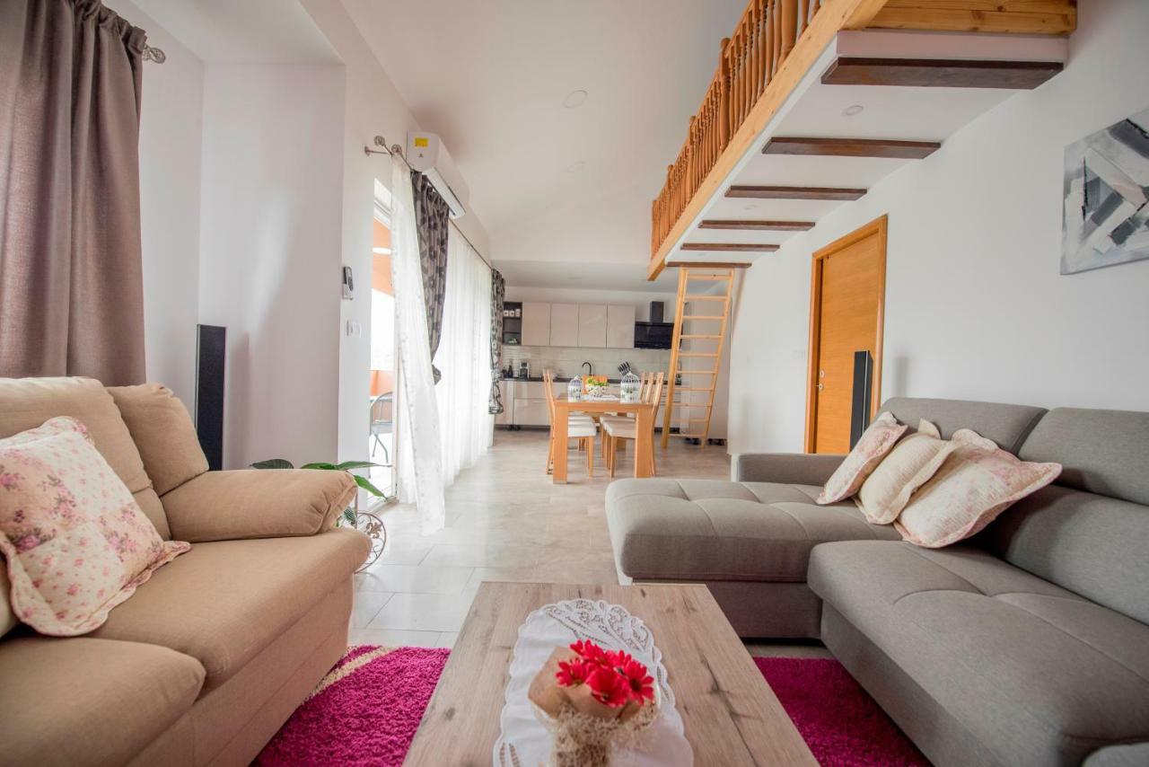 Villa Ivana Zagvozd Esterno foto